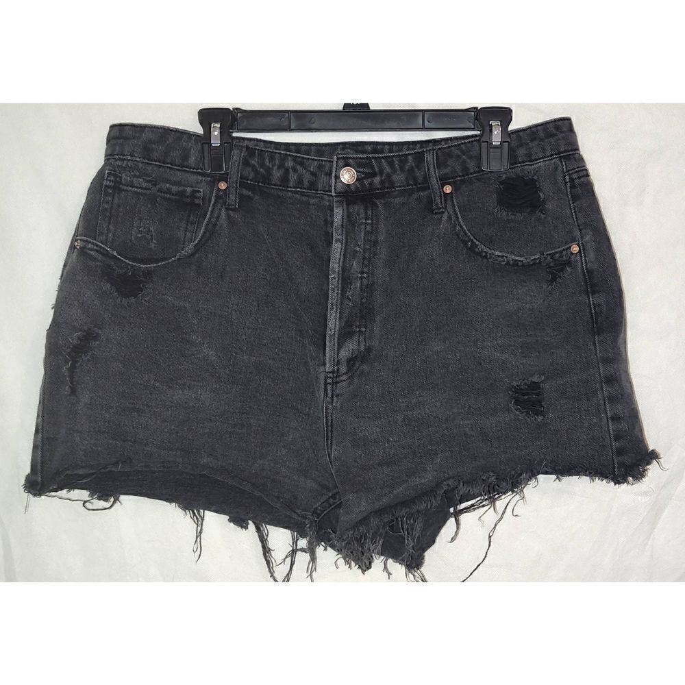 WILD FABLE Button fly Black Jean cut off shorts distressed Size 14